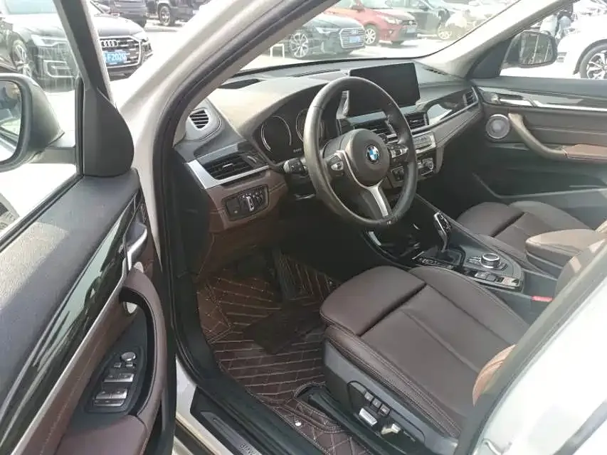 BMW X1 2021 из CN, фото 3
