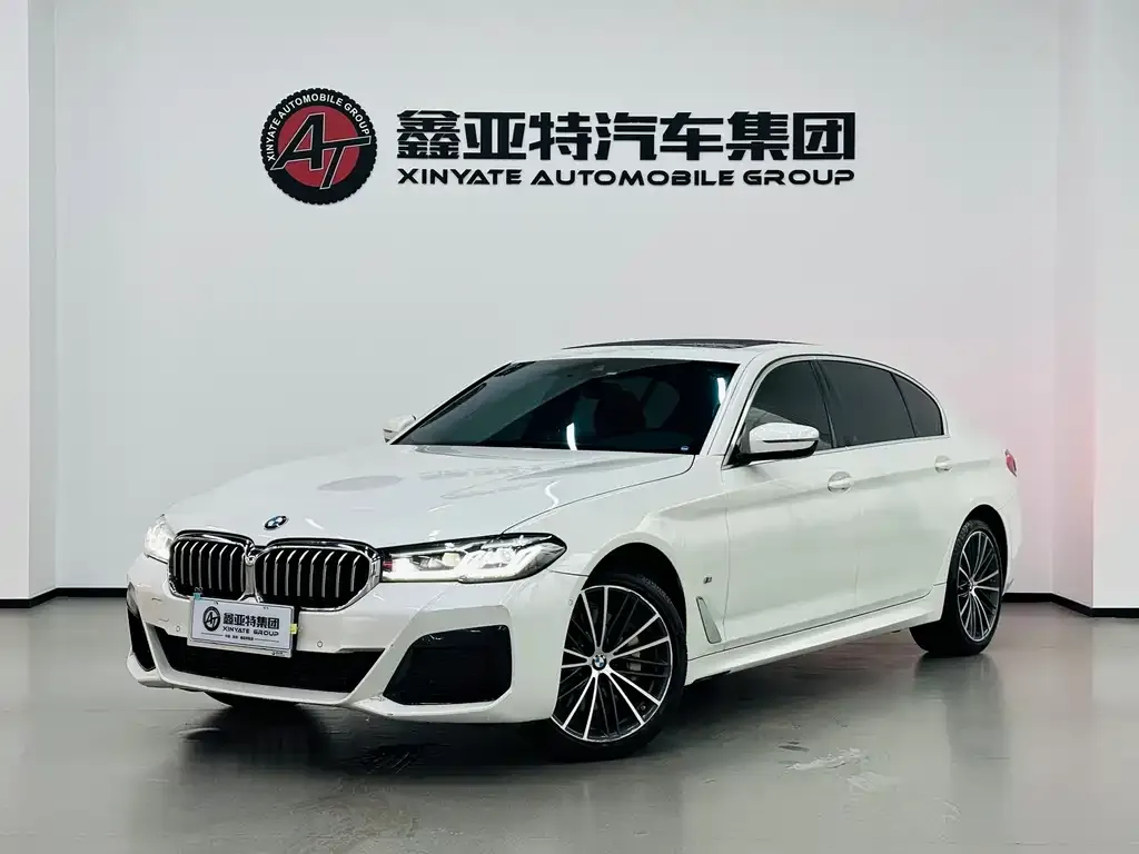 BMW 5 Series — фото 1