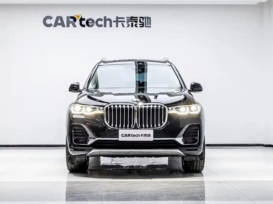BMW X7 — фото 2