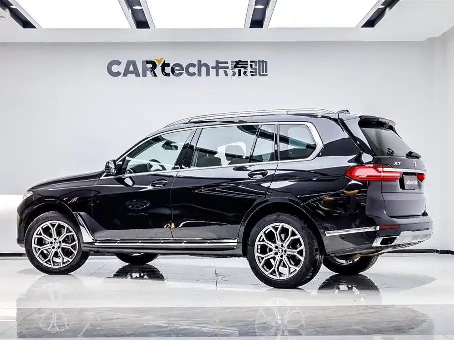 BMW X7 — фото 6