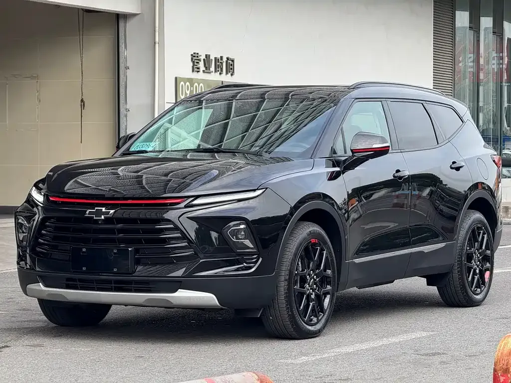 Chevrolet Blazer — фото 1