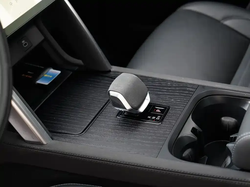 Land Rover Discovery Sport 2023 из CN, фото 2