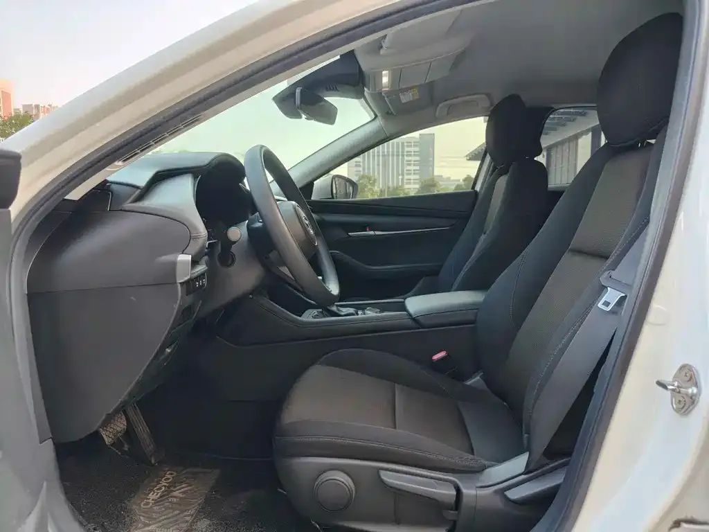 Mazda 3 Axela 2022 из CN, фото 2