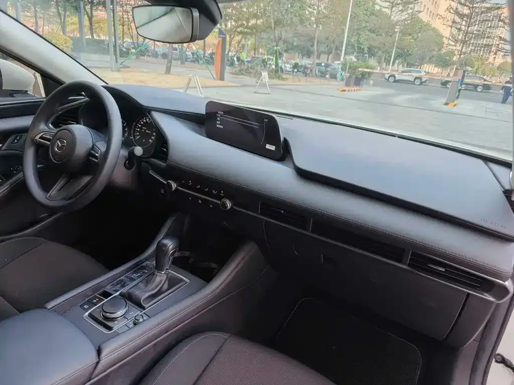 Mazda 3 Axela 2022 из CN, фото 4