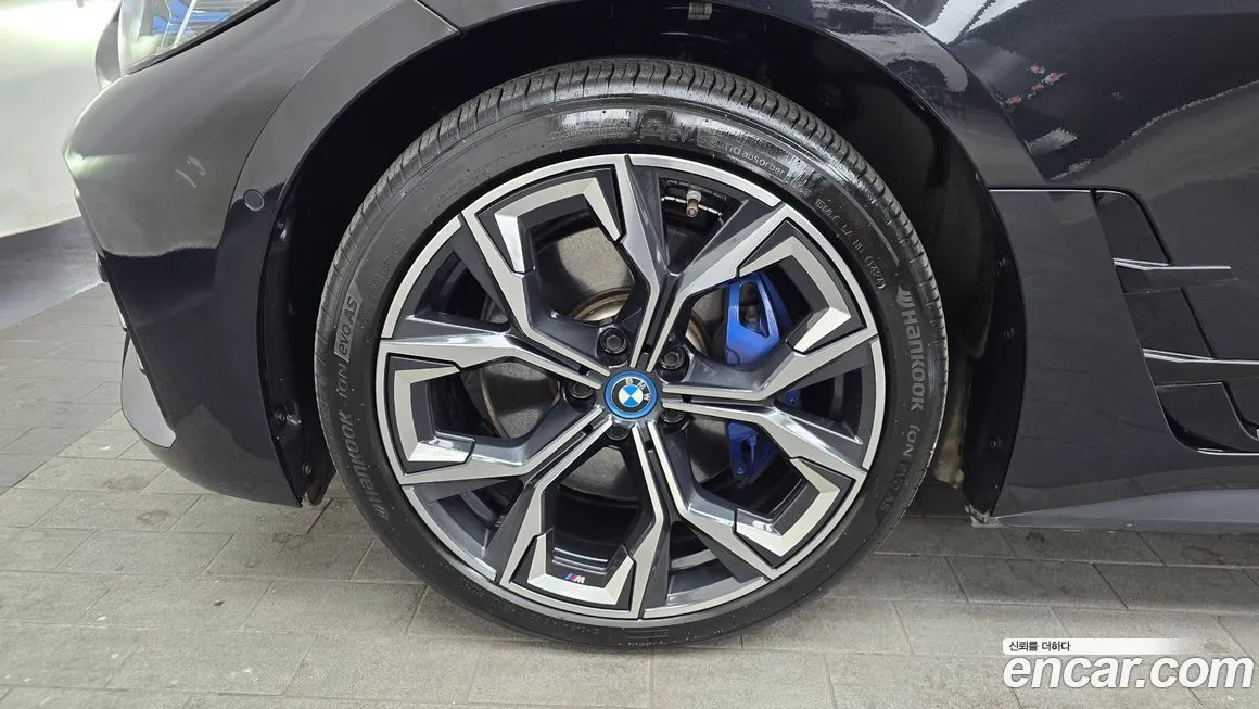 BMW i4 2024 из KR, фото 10