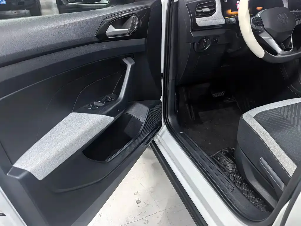 Volkswagen Tharu 2025 из CN, фото 3