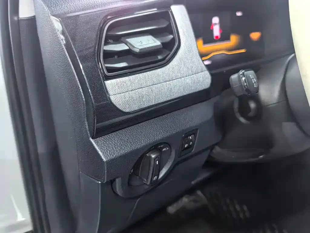 Volkswagen Tharu 2025 из CN, фото 9
