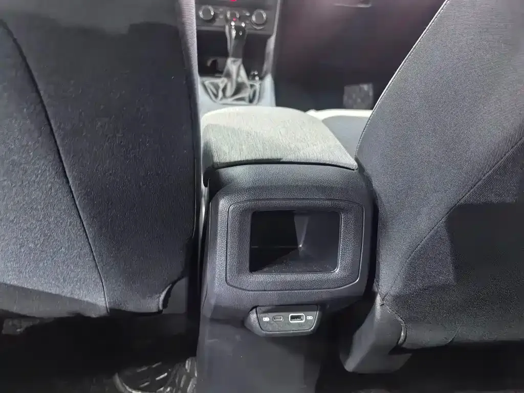 Volkswagen Tharu 2025 из CN, фото 10