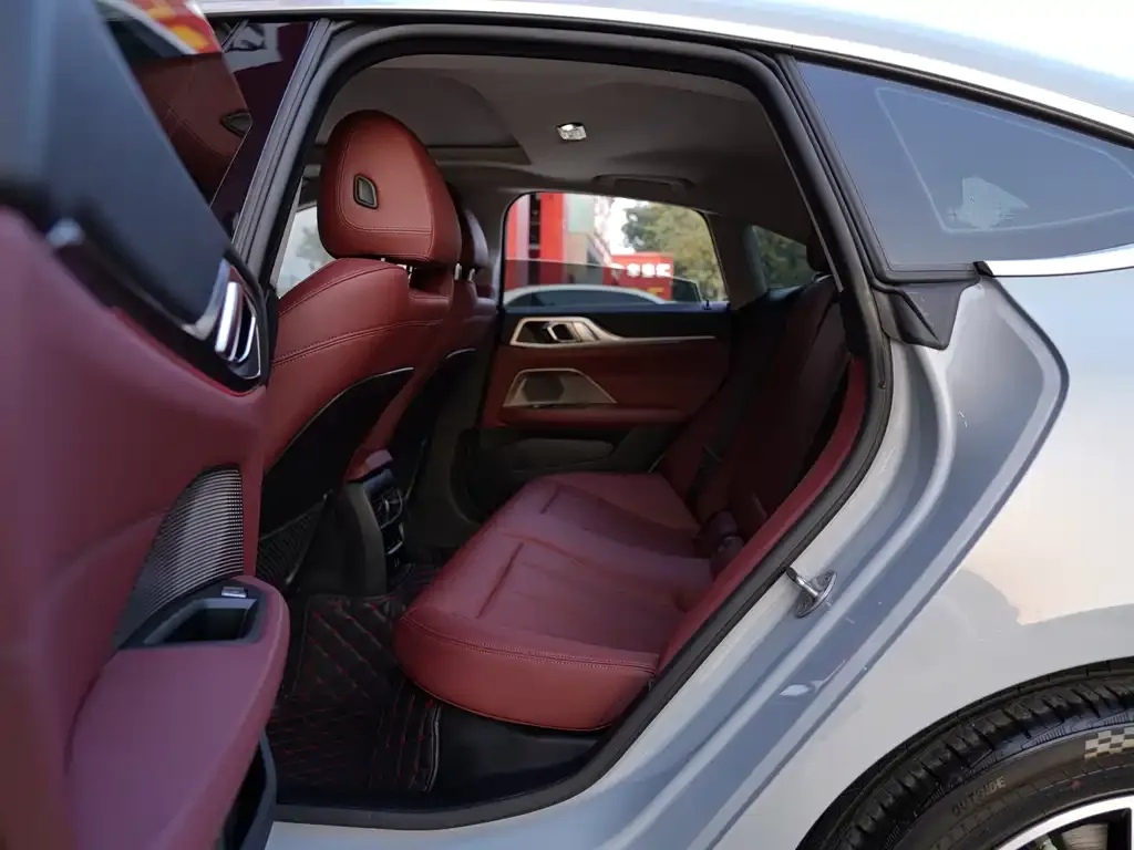 BMW 4 Series 2023 из CN, фото 9