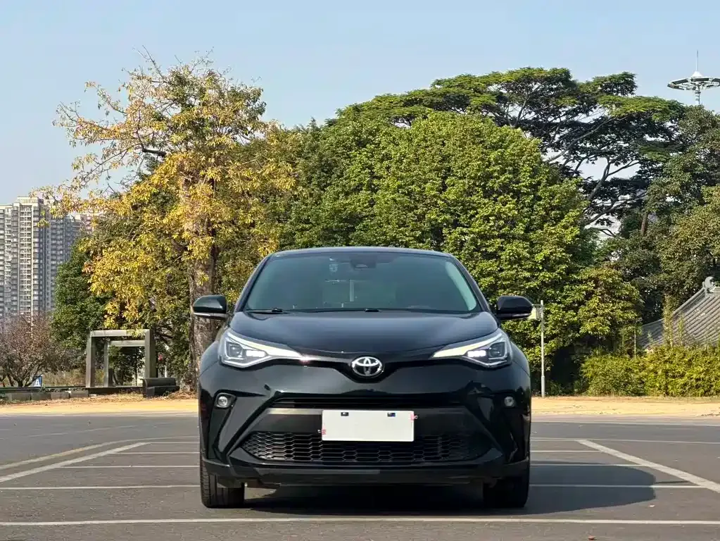 Toyota C-HR 2024 из CN, фото 4