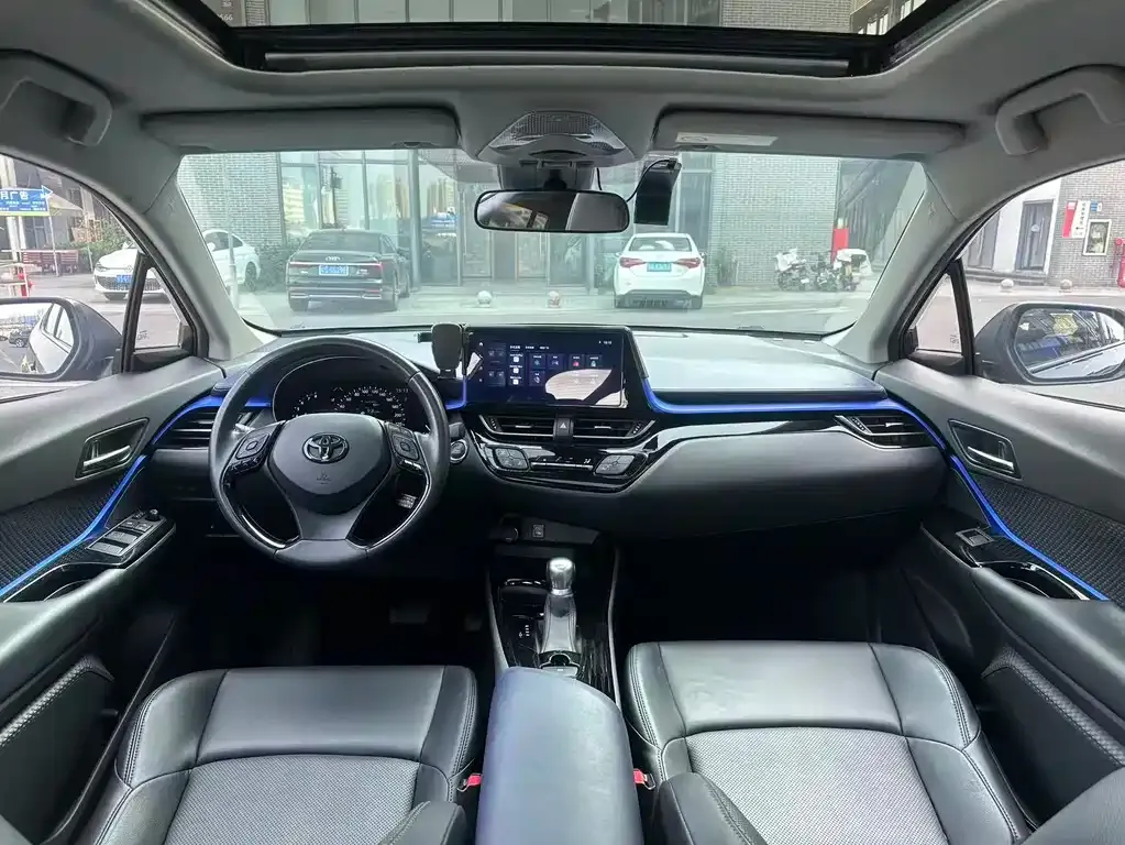 Toyota C-HR 2024 из CN, фото 3