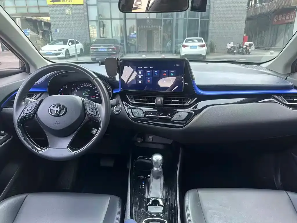 Toyota C-HR 2024 из CN, фото 6