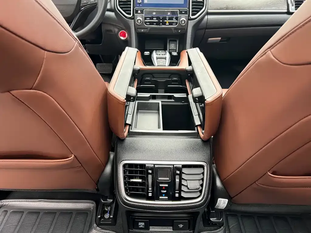 Honda UR-V 2022 из CN, фото 2