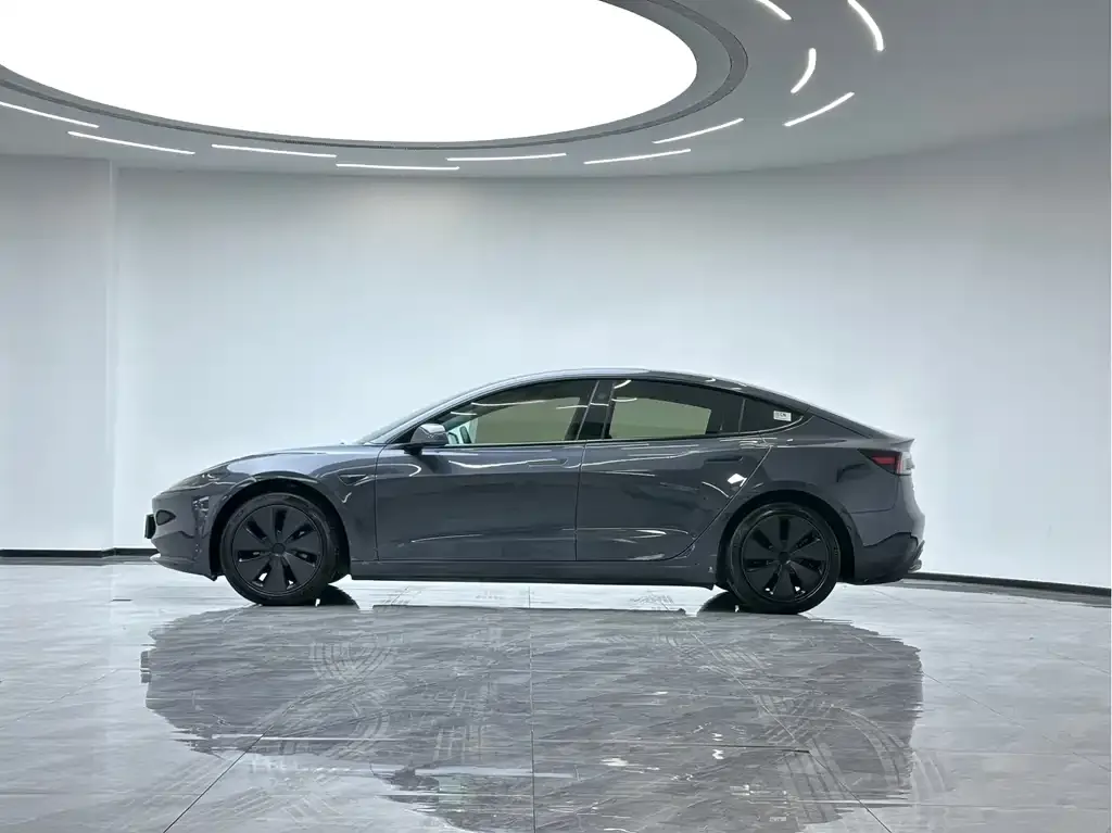 Tesla Model 3 2024 из CN, фото 5