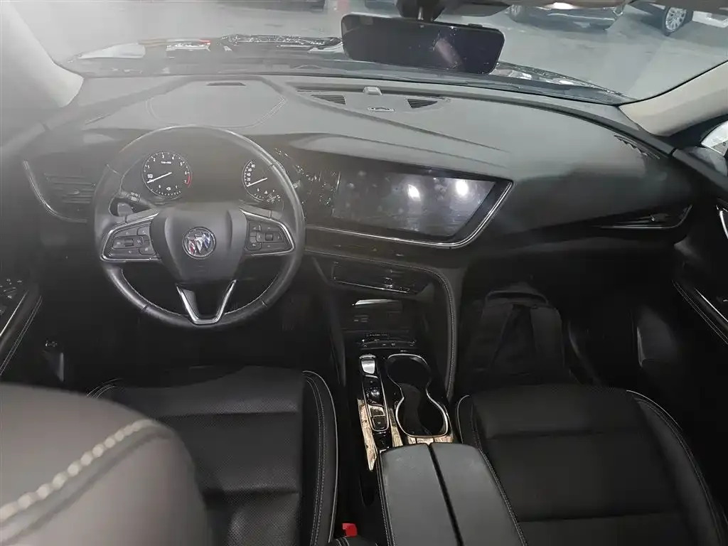 Buick Envision Plus — фото 2