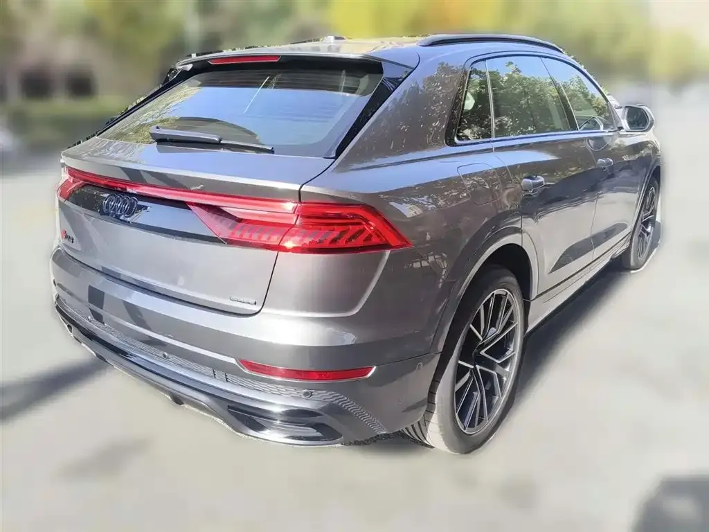 Audi Q8 2024 из CN, фото 7
