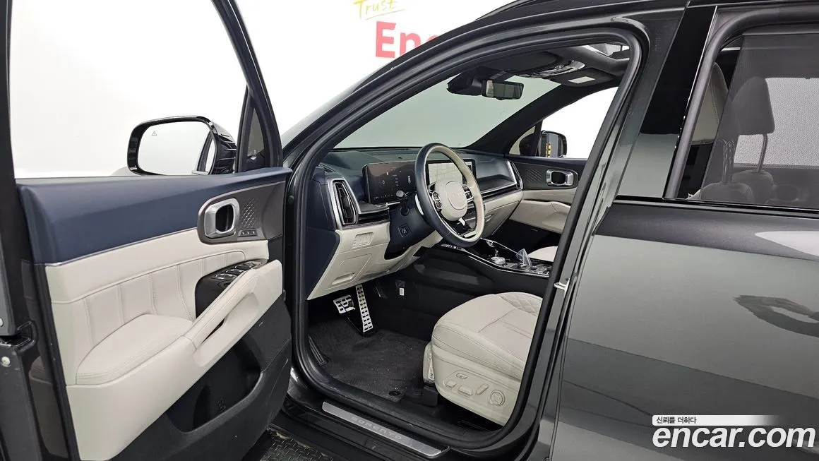 Kia Sorento — фото 8