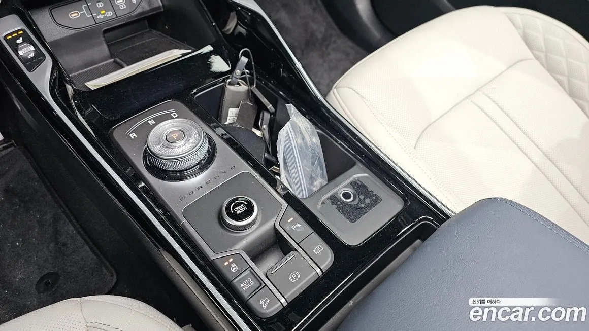 Kia Sorento — фото 7