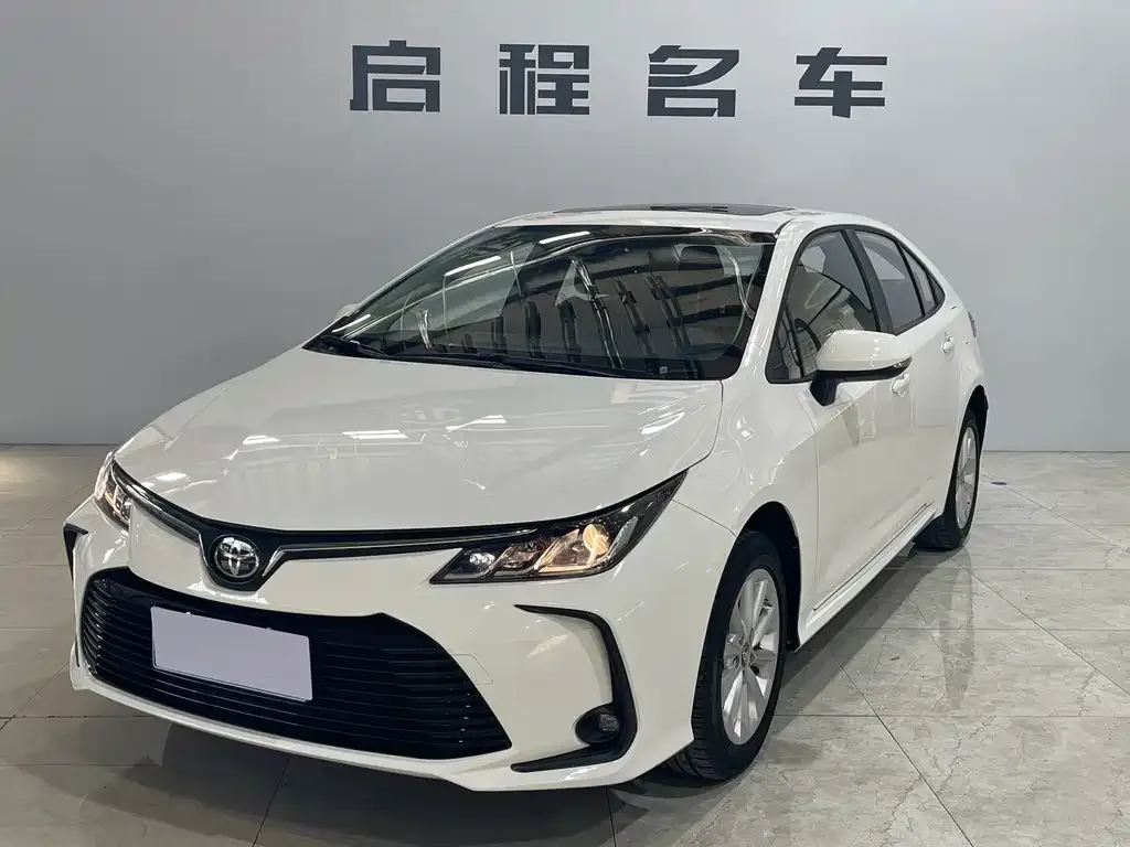Toyota Corolla 2022 из CN, фото 1
