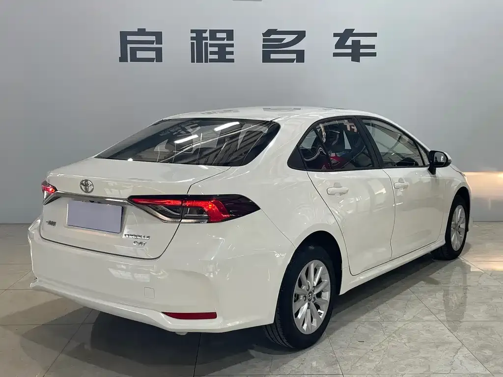 Toyota Corolla 2022 из CN, фото 3