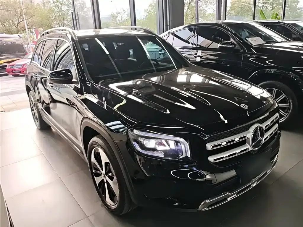 Mercedes-Benz GLB — фото 2