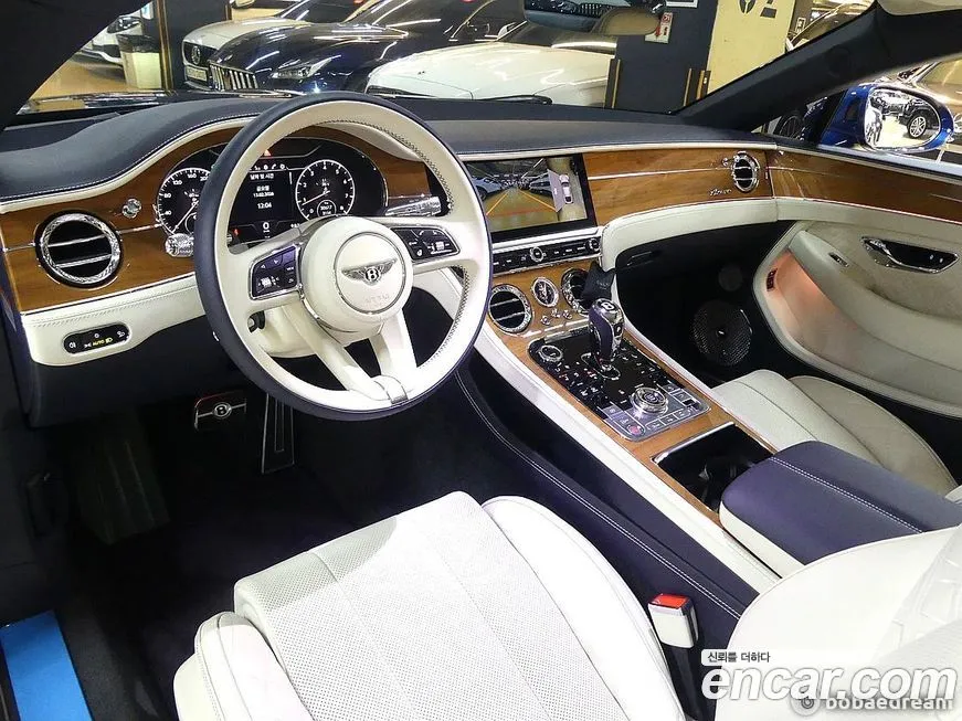 Bentley Continental 2023 из KR, фото 6