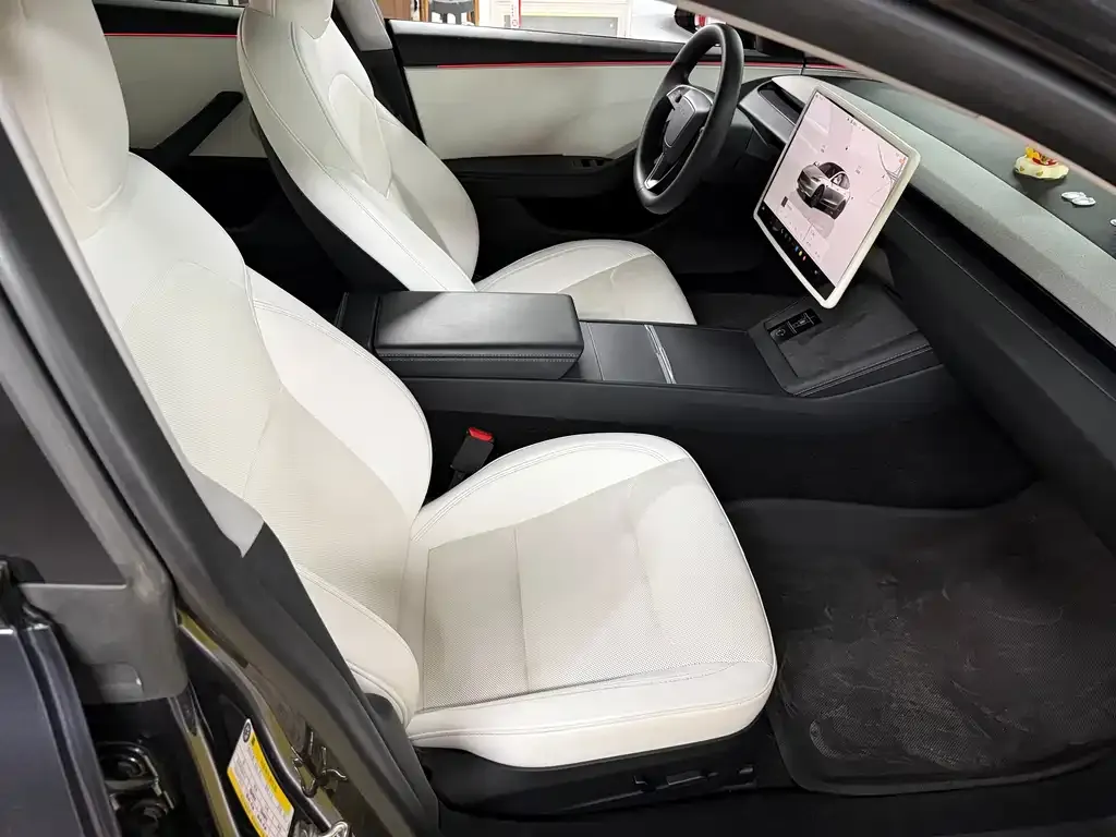 Tesla Model 3 — фото 6
