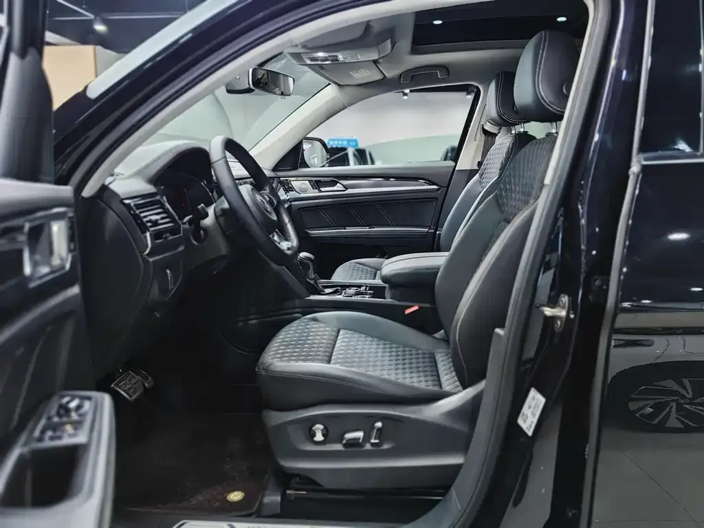 Volkswagen Teramont 2021 из CN, фото 2
