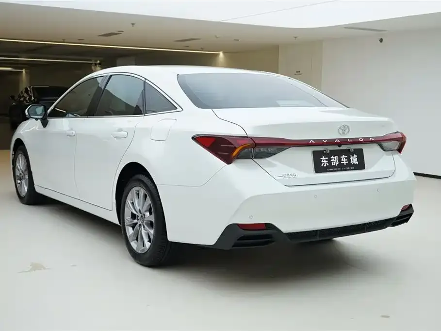 Toyota Avalon 2024 из CN, фото 2