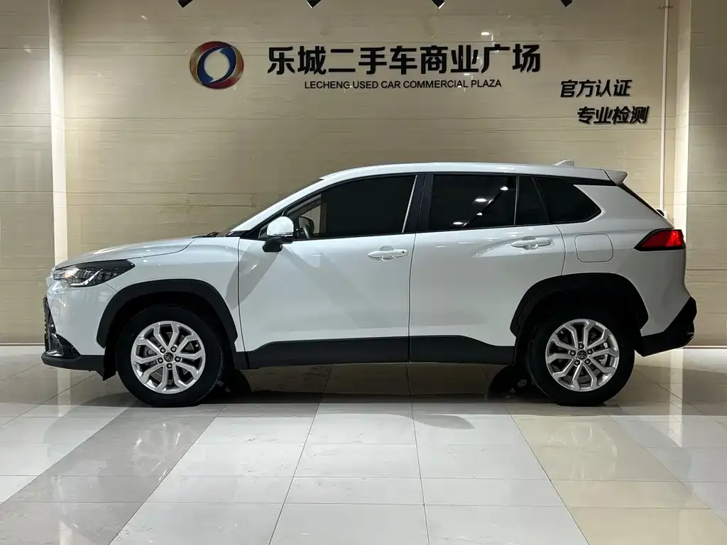 Toyota Frontlander 2024 из CN, фото 8