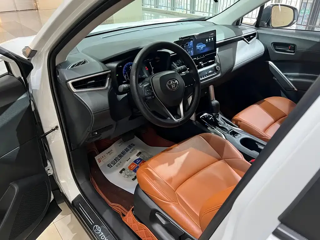 Toyota Frontlander 2024 из CN, фото 6