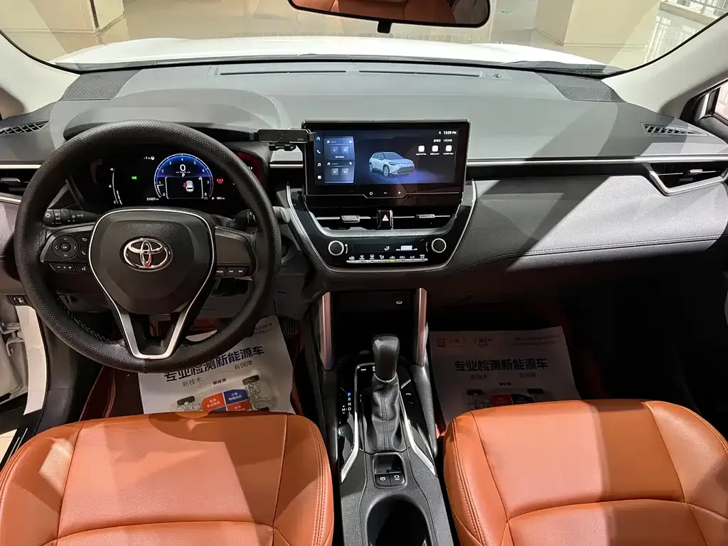 Toyota Frontlander 2024 из CN, фото 10