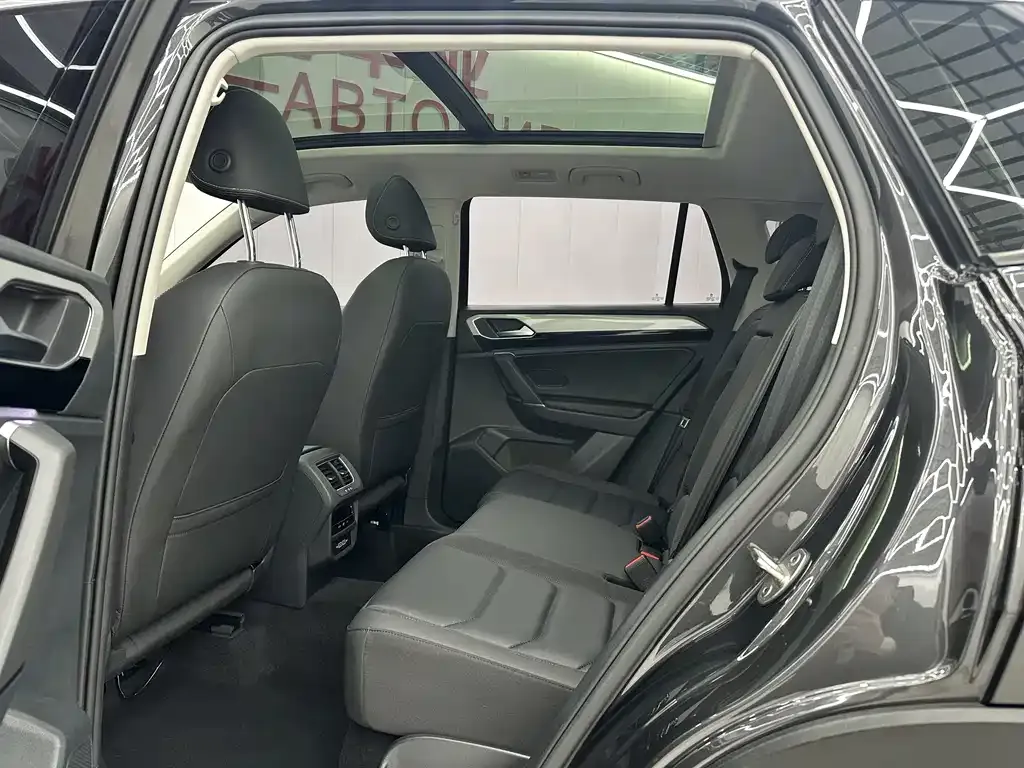 Volkswagen Tayron 2021 из CN, фото 9