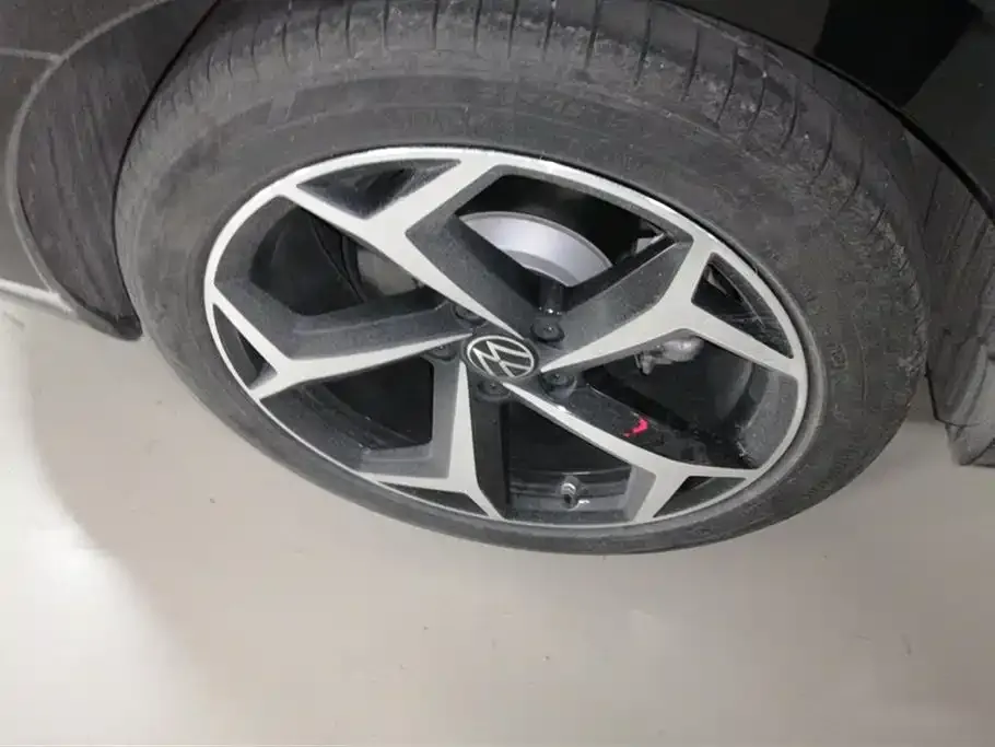 Volkswagen Magotan 2024 из CN, фото 8