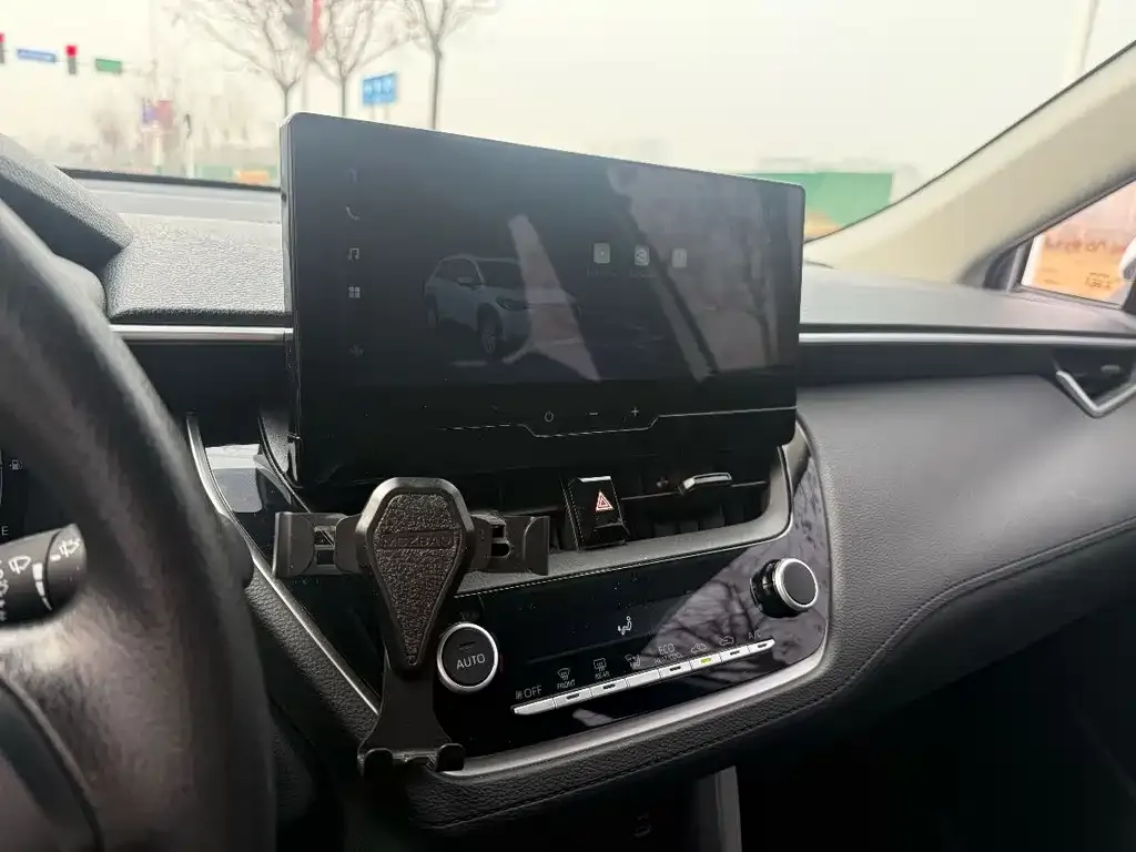 Toyota Corolla Cross 2023 из CN, фото 2