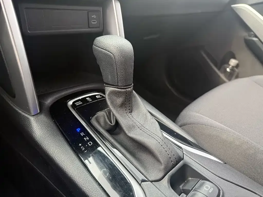 Toyota Corolla Cross 2023 из CN, фото 3