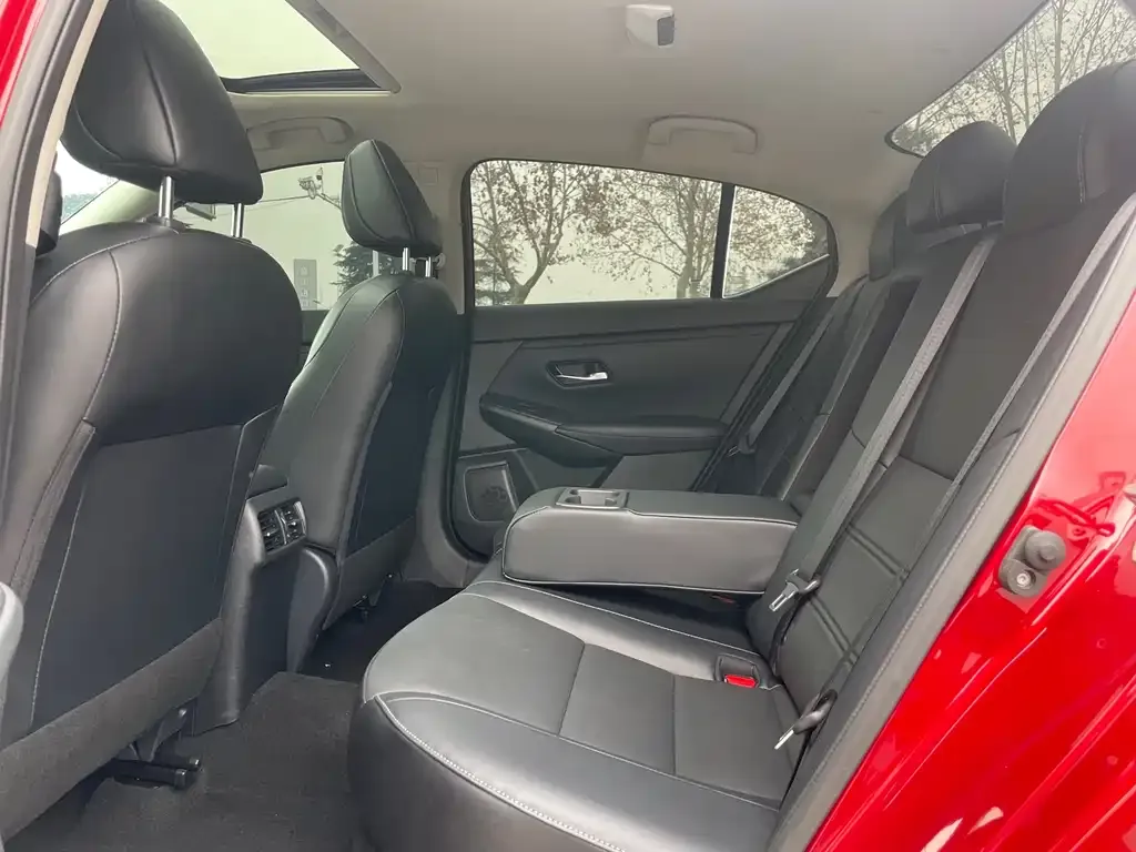 Nissan Sylphy 2022 из CN, фото 4