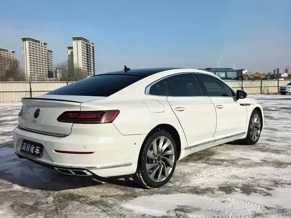 Volkswagen CC 2023 из CN, фото 5