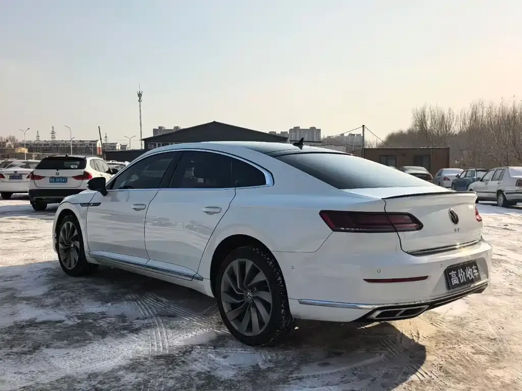 Volkswagen CC 2023 из CN, фото 2