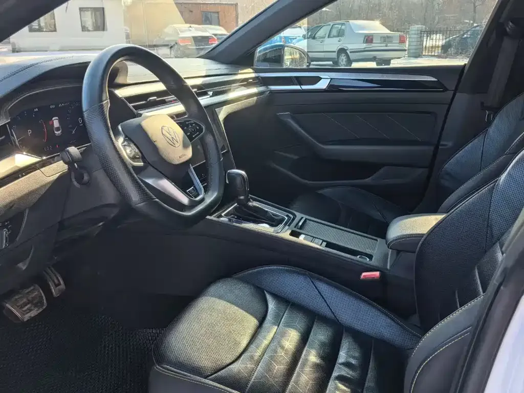 Volkswagen CC 2023 из CN, фото 6