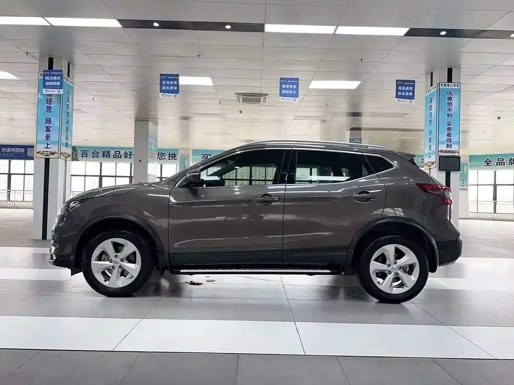 Nissan Qashqai 2023 из CN, фото 2