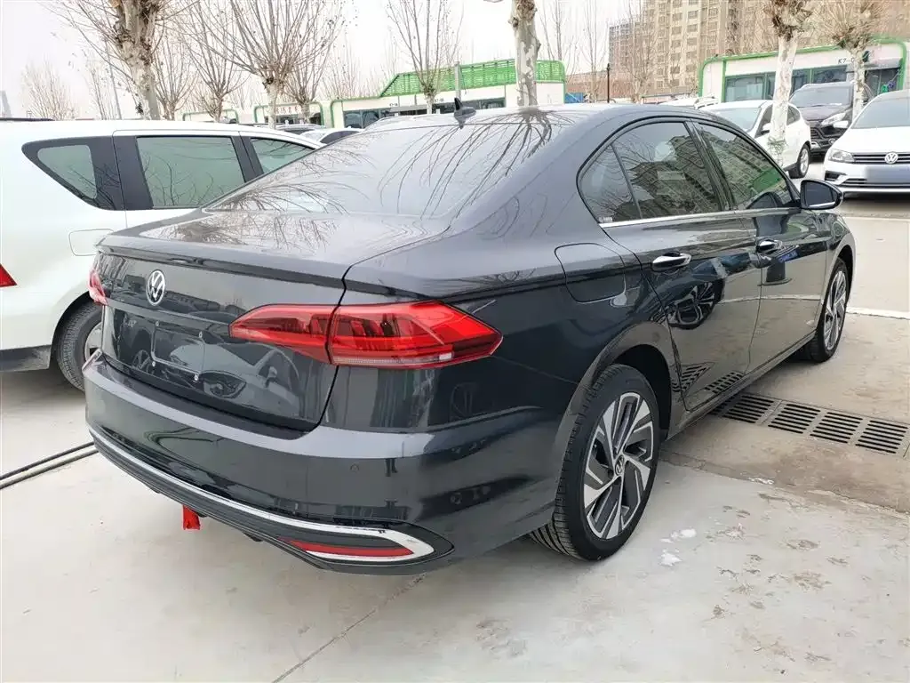 Volkswagen Bora 2024 из CN, фото 6
