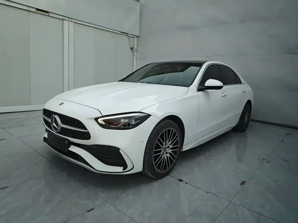 Mercedes-Benz C-Class — фото 1