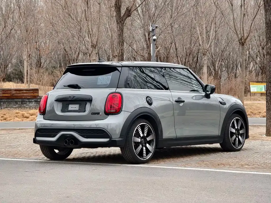 MINI Cooper (3-door) 2023 из CN, фото 10