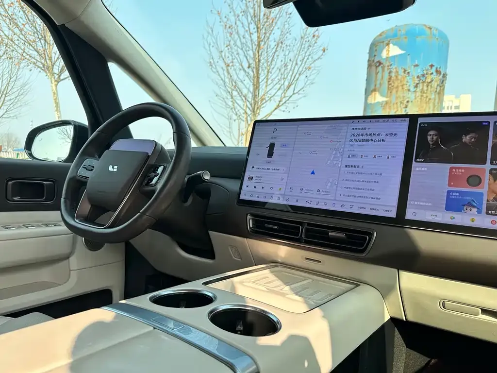 Li Auto MEGA 2024 из CN, фото 4