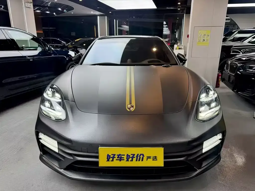 Porsche Panamera Hybrid — фото 1