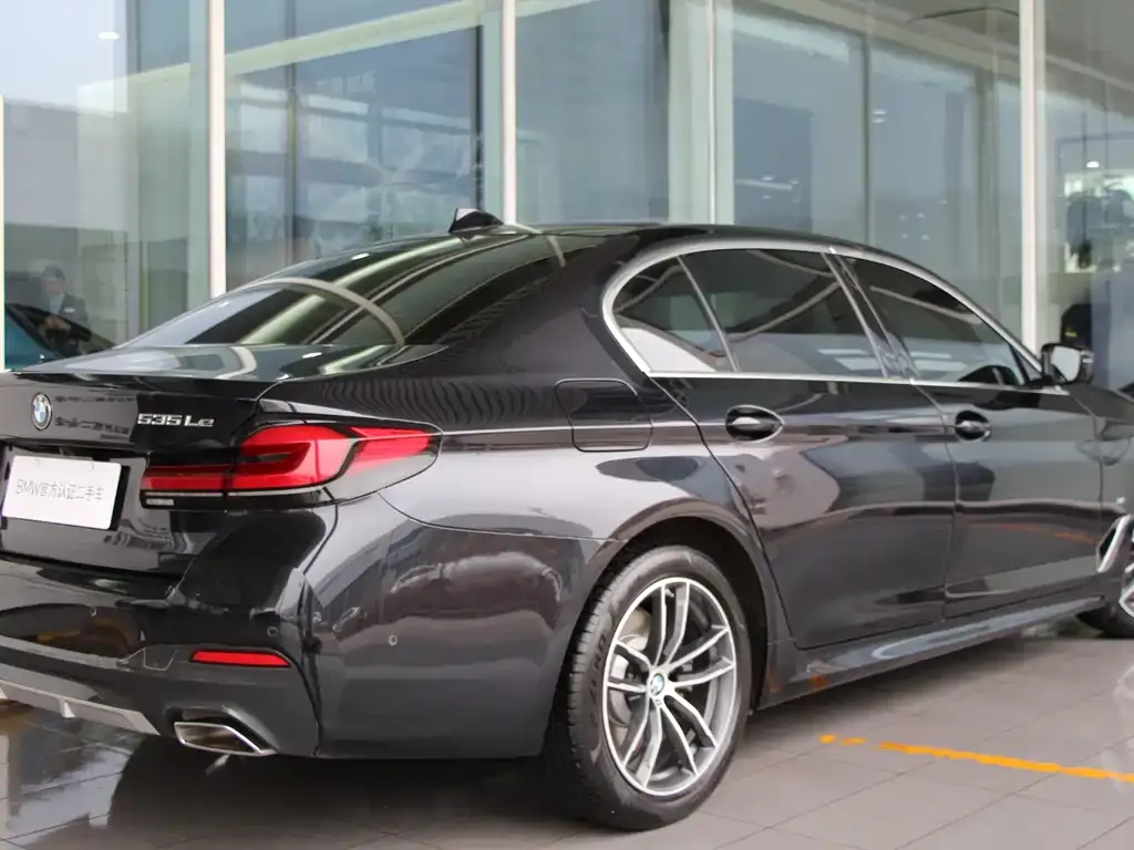 BMW 5 Series New Energy — фото 5