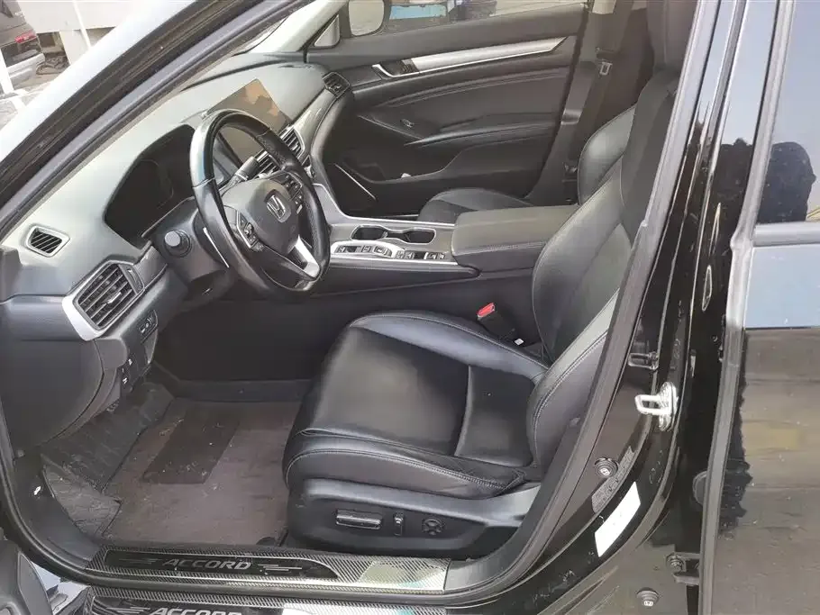 Honda Accord — фото 3