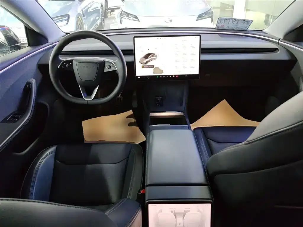 Tesla Model 3 — фото 3