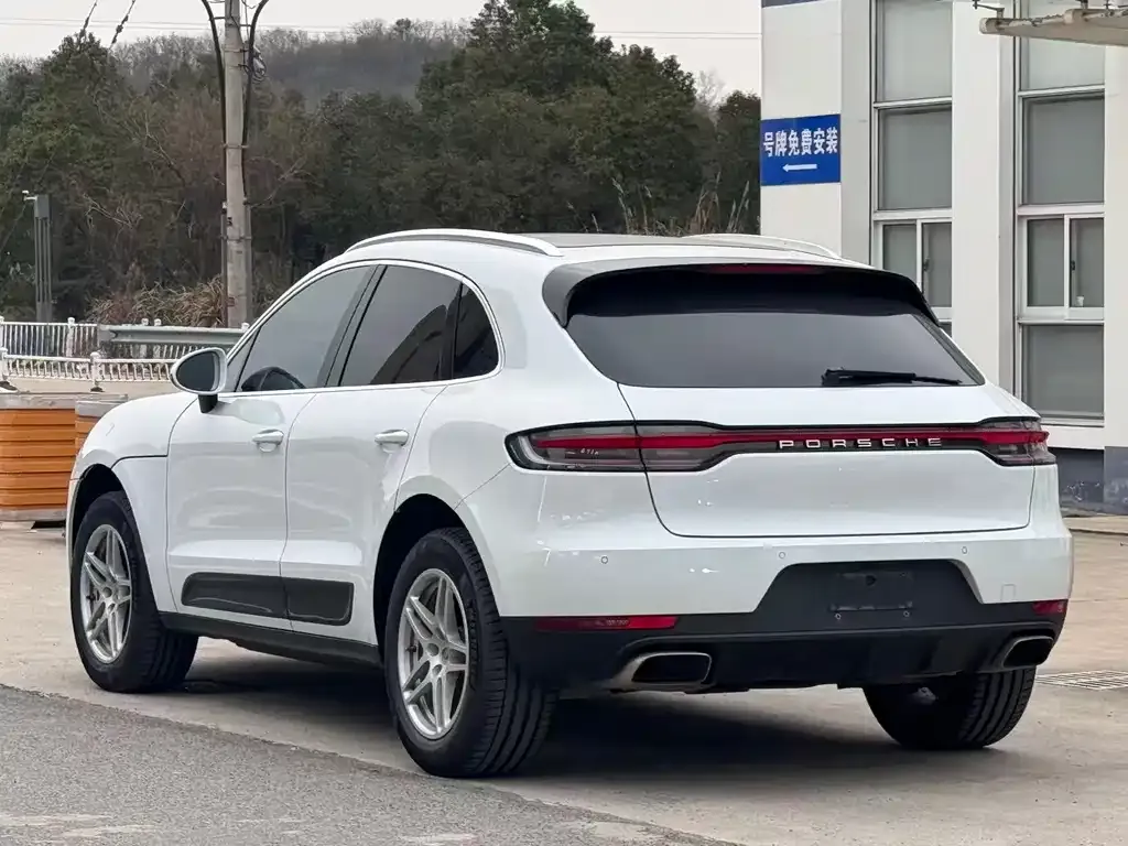 Porsche Macan — фото 8